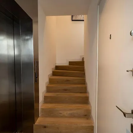 Luxury 2 Bedroom Loft Apt W/terrace In Galata *
