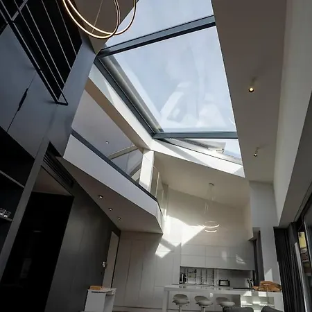 Luxury 2 Bedroom Loft Apt W/terrace In Galata Lägenhet