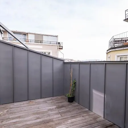 Luxury 2 Bedroom Loft Apt W/terrace In Galata Appartamento