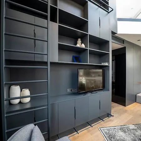 Luxury 2 Bedroom Loft Apt W/terrace In Galata * イスタンブール